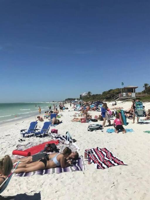 Charming Studio Unit Across From Lido Key Beach Sarasota Exterior foto